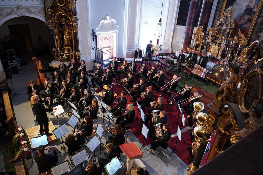 Schweizer Dirigentin motiviert das SBO Pongau zur Höchstleistung