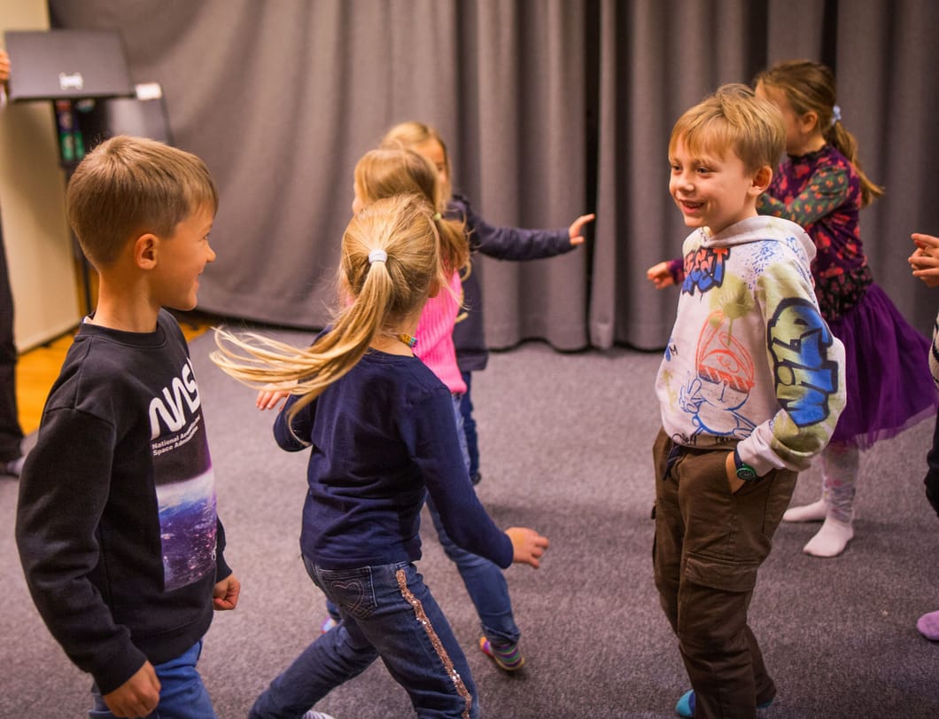 Rhytmusschulung und Singen im Chor