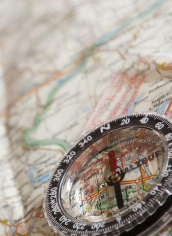 compass-940370_1920.jpg