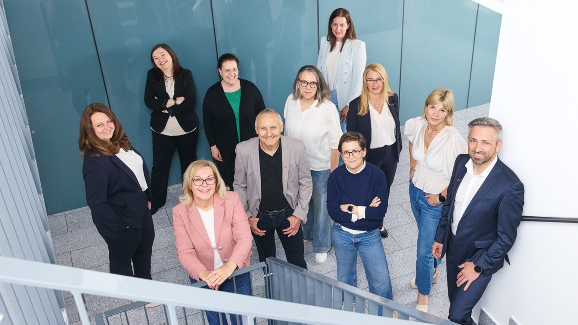 Team_LD_indoor_5770_fin_v2_Foto_Andreas_Hechenberger_web.jpg